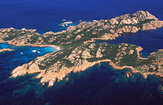 L'isola di Mortorio nell'arcipelago delle Bocche di Bonifacio, 