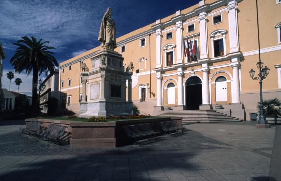 Oristano, Piazza Eleonora