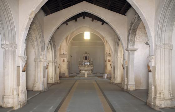Assemini, interno della chiesa di San Pietro