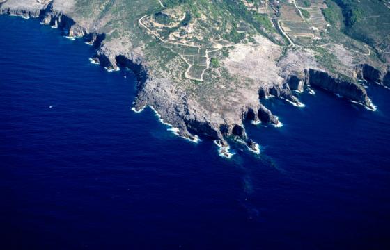 Isola di San Pietro, veduta aerea della Punta delle Oche